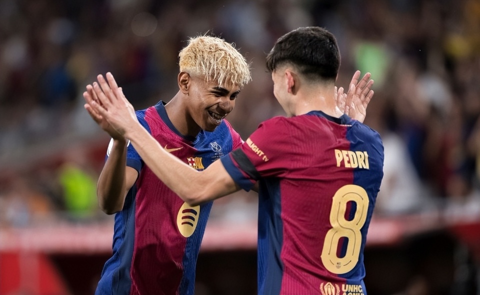 队记：拉尔森的左脚踝X光检查结果为阴性，明天进行MRI检查