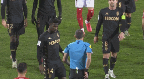 跟队：曼联认为仍具备竞争力签塞门约，球员对加盟持开放态度（队记：曼联自认仍有能力竞争塞门约，球员对转会持开放态度）